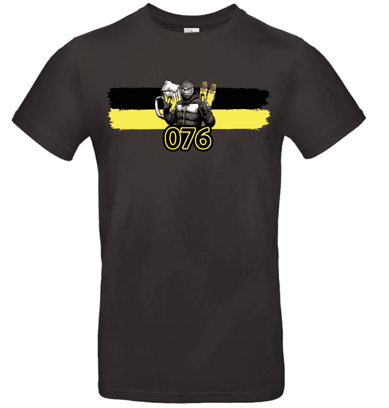 076